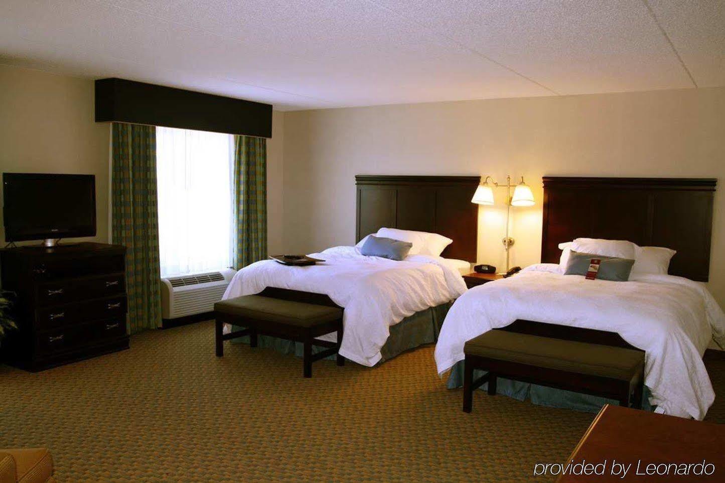 Hampton Inn Syracuse Clay Ливерпуль Экстерьер фото